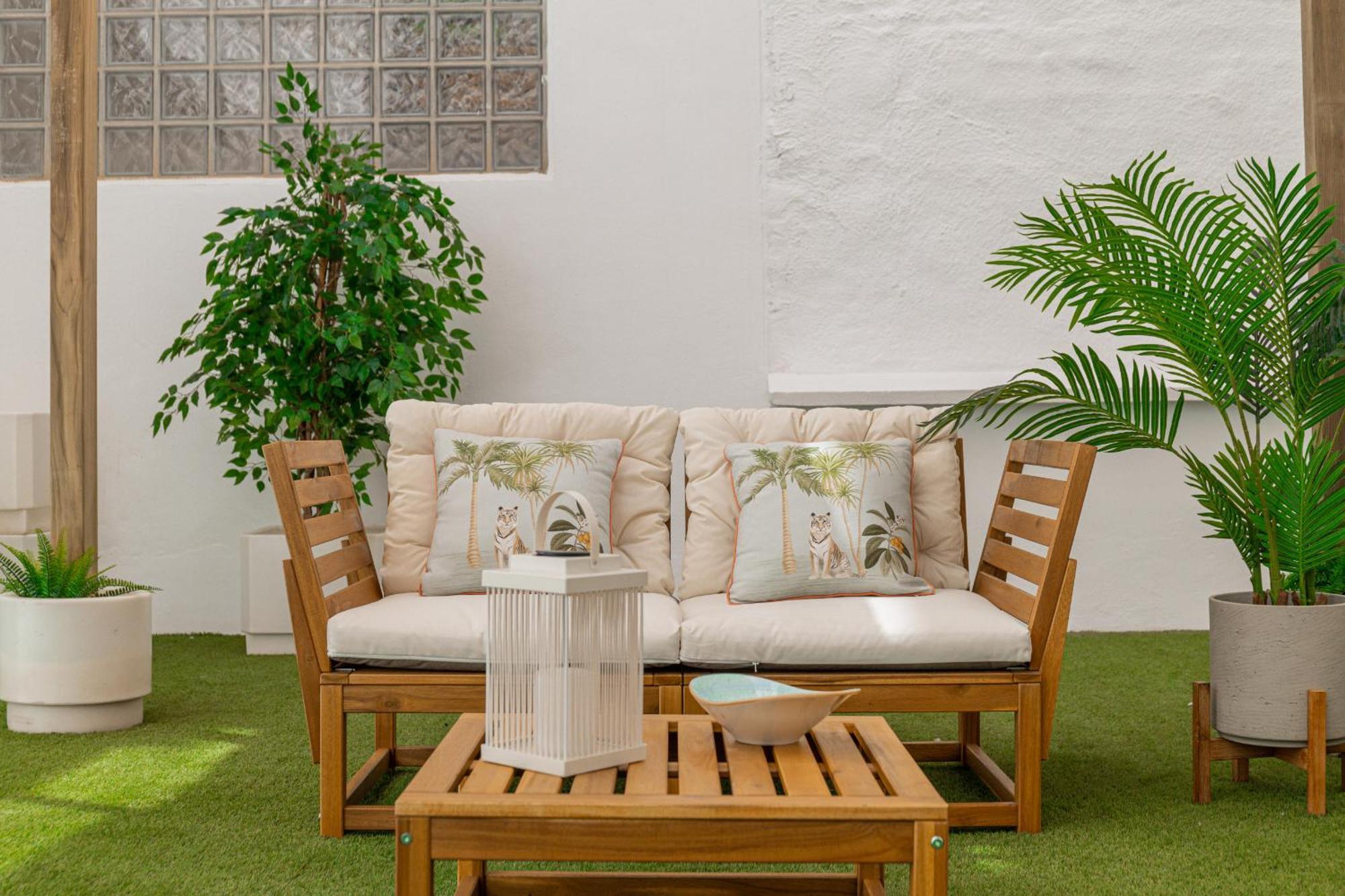 Appartamento C30 Deluxe Studio With Terrace Into Cathedral Square Málaga Esterno foto