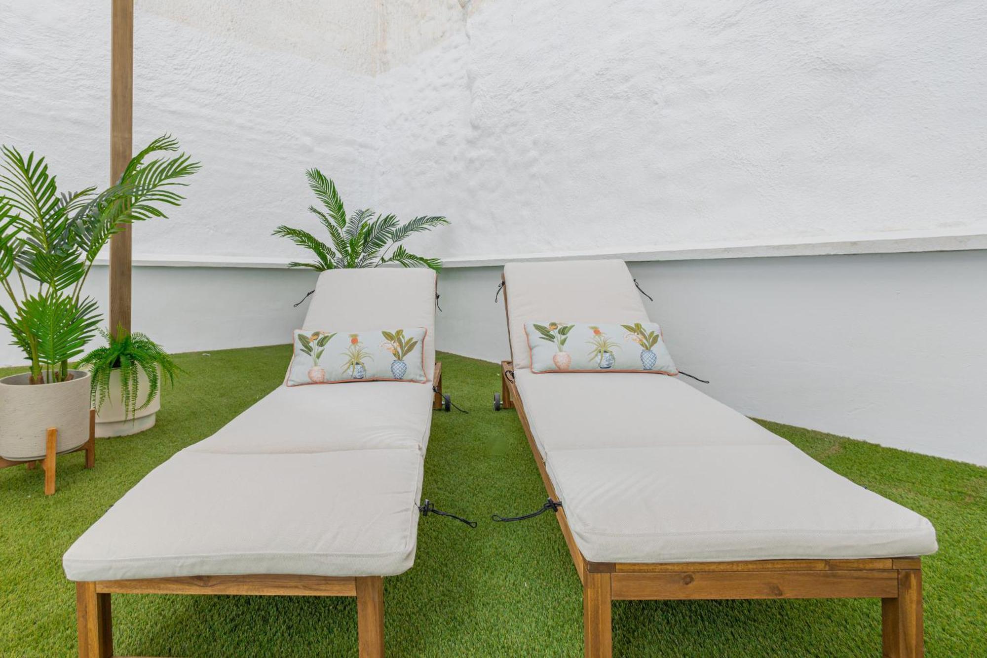 Appartamento C30 Deluxe Studio With Terrace Into Cathedral Square Málaga Esterno foto
