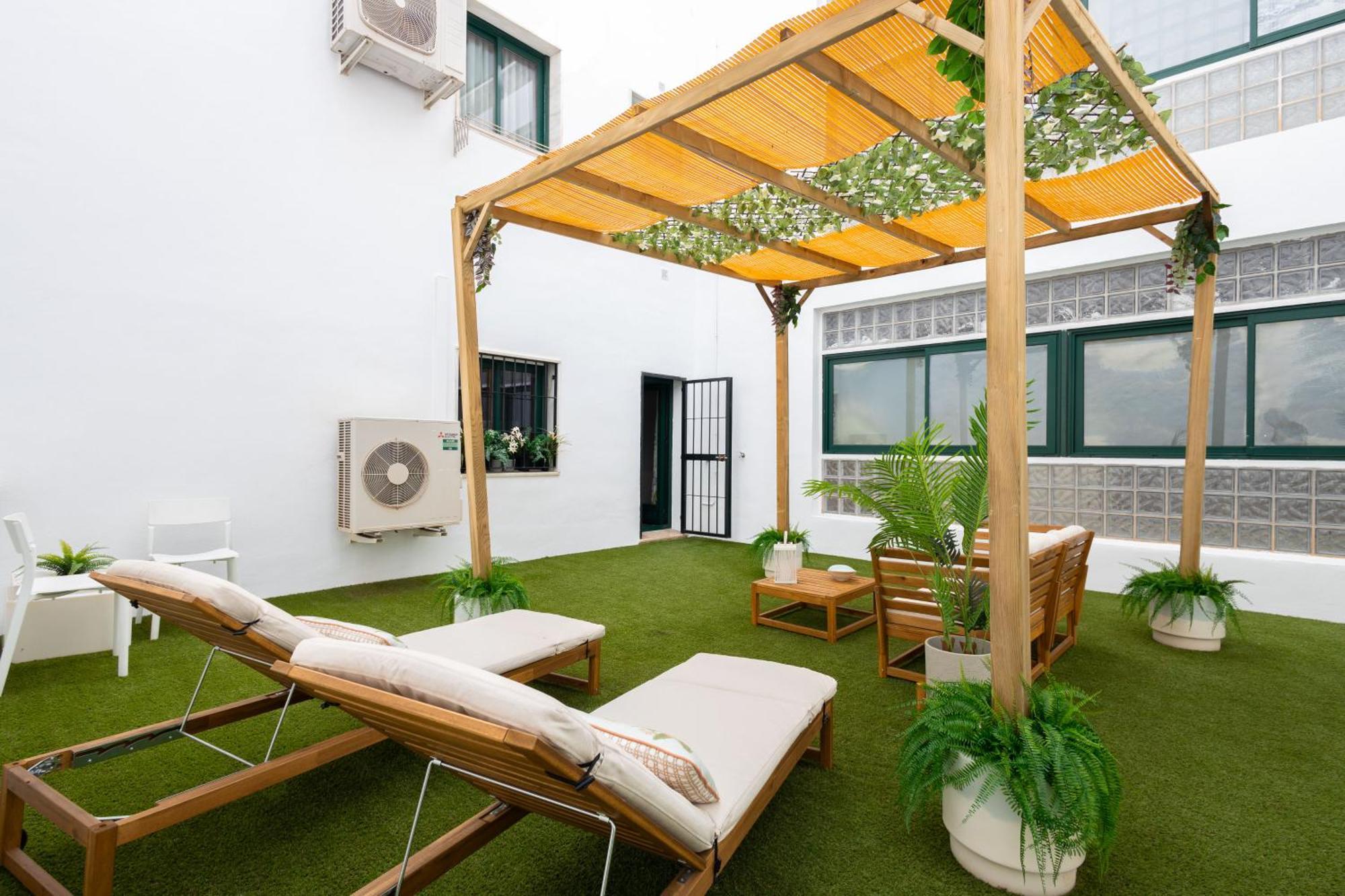Appartamento C30 Deluxe Studio With Terrace Into Cathedral Square Málaga Esterno foto